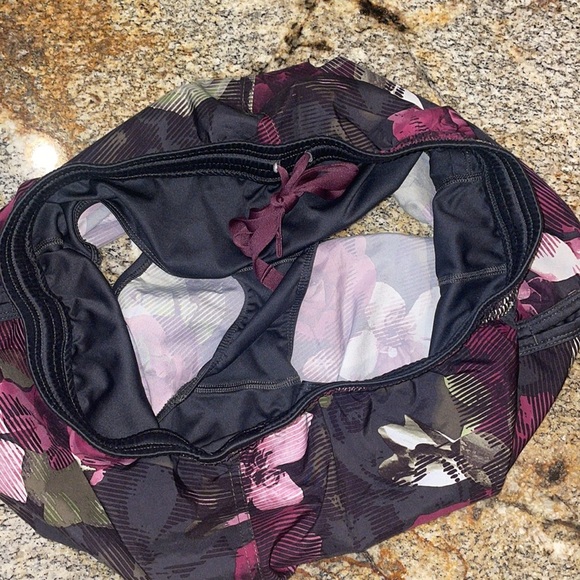 North Face Floral-Print Performance Shorts XL - Picture 5 of 5